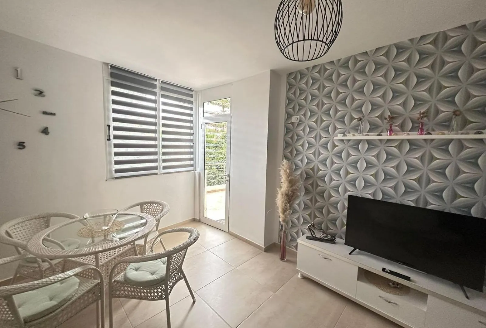 Eva Apartament'S Apartment Sarande 0*,